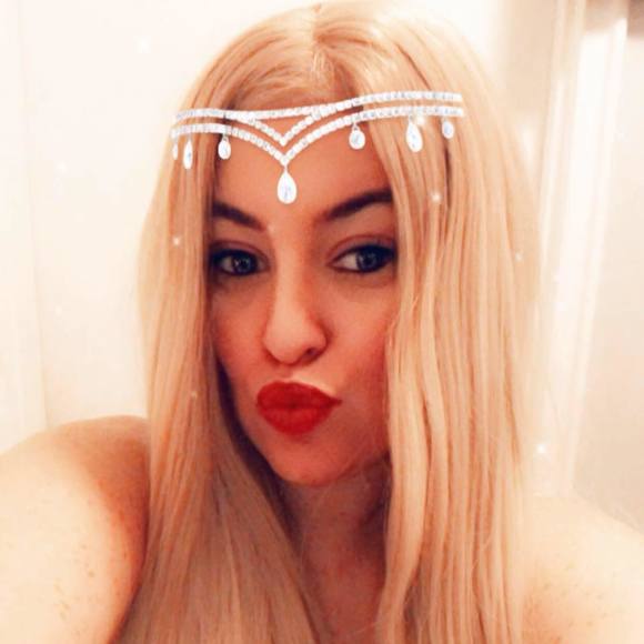 Meet your Posher, Cari - Picture 1 of 1